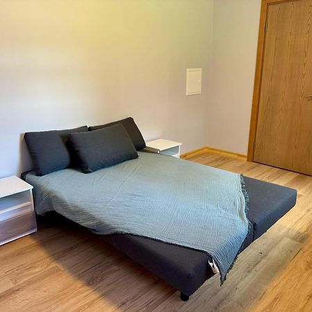 Sajutu Parka Hostelis Валмиера Экстерьер фото