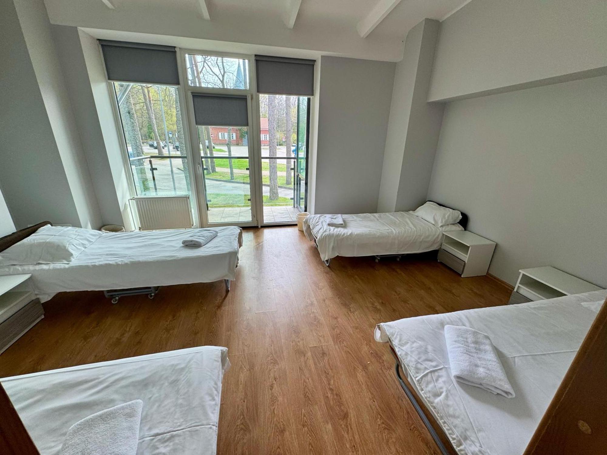 Sajutu Parka Hostelis Валмиера Экстерьер фото
