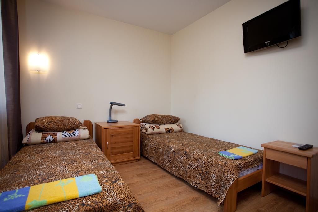 Sajutu Parka Hostelis Валмиера Экстерьер фото