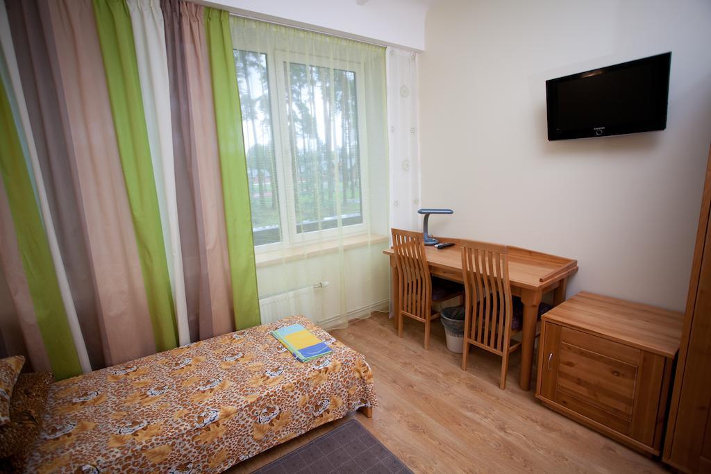 Sajutu Parka Hostelis Валмиера Экстерьер фото